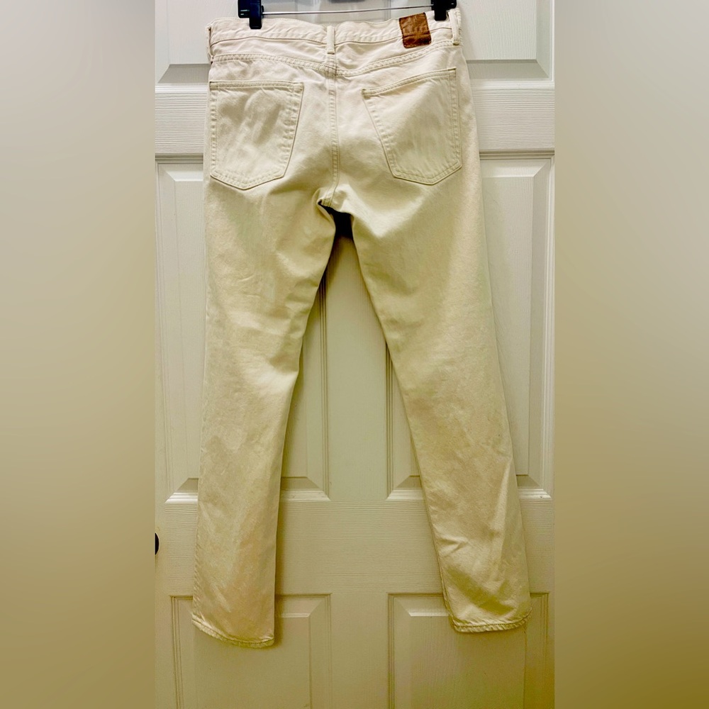 Natural color men’s - Gap authentic skinny. Beautiful jeans . Soft material.